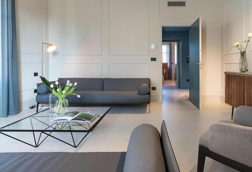 سوییت اجرایی, Byssus Suites