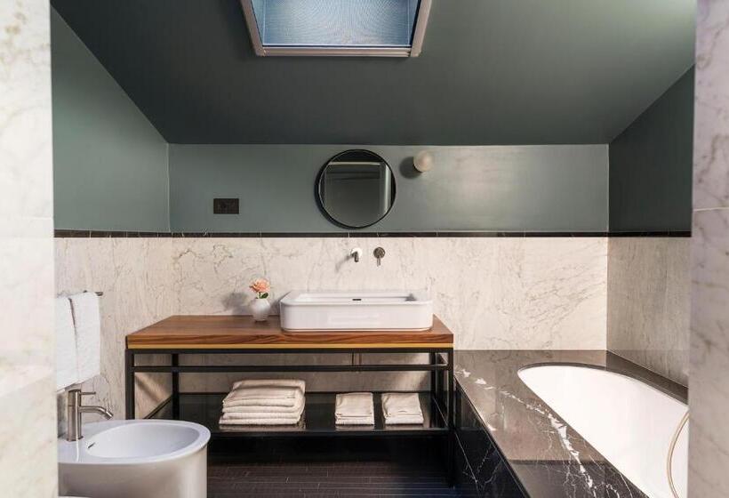سوییت, Byssus Suites