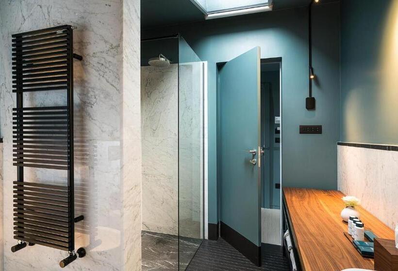 سوییت, Byssus Suites