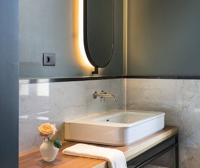 سوییت اجرایی, Byssus Suites