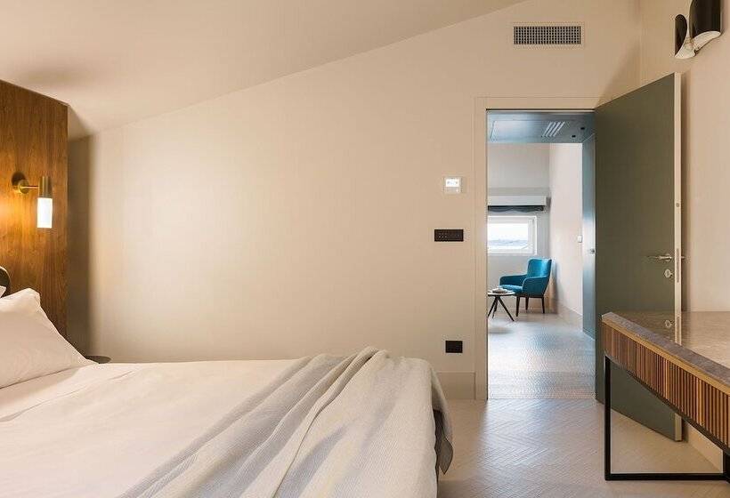 سوییت, Byssus Suites