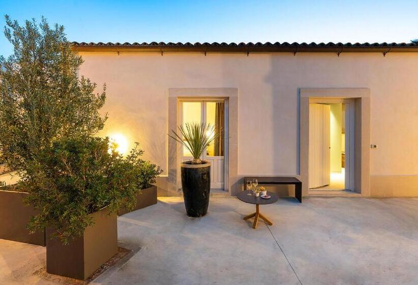 سوییت, Byssus Suites