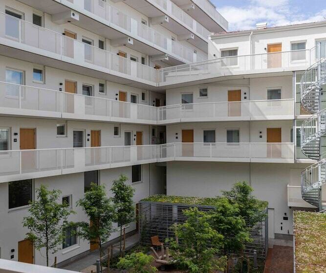 Студия Стандарт, The More Hotel Västra Hamnen