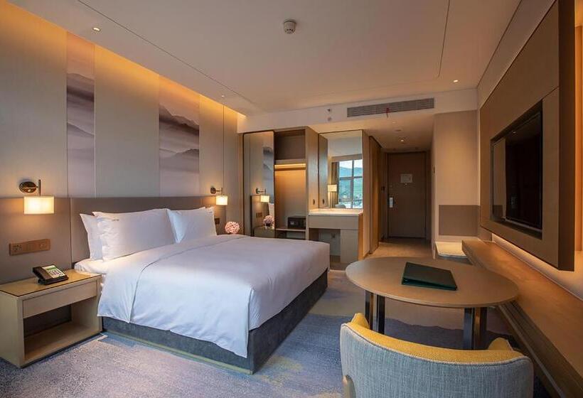 اتاق استاندارد با تخت بزرگ, Holiday Inn Xining Datong, An Ihg