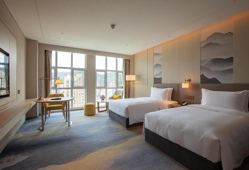 اتاق استاندارد با چشم‌انداز کوهستان, Holiday Inn Xining Datong, An Ihg