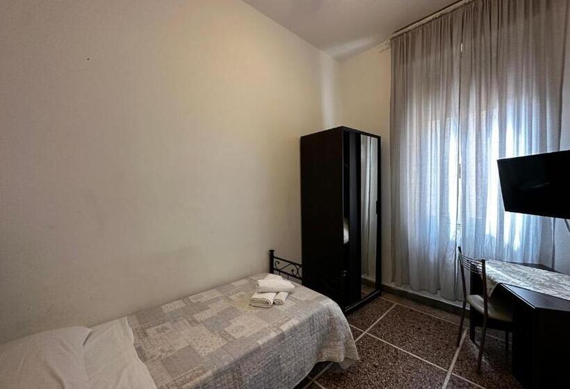 اتاق اکونومی یک تخته, Holiday Pisa Gare 2