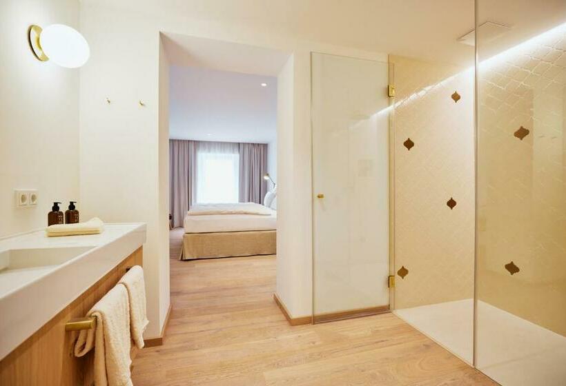 스탠다드 룸 킹사이즈 침대, Boutiquehotel Zum Goldenen Hirschen