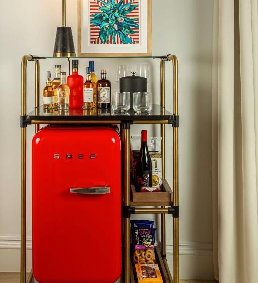 سوئیت با تخت بزرگ, Virgin Hotels Edinburgh