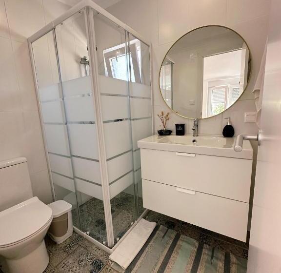 Standard Room, Moro S Friends House   Cascais