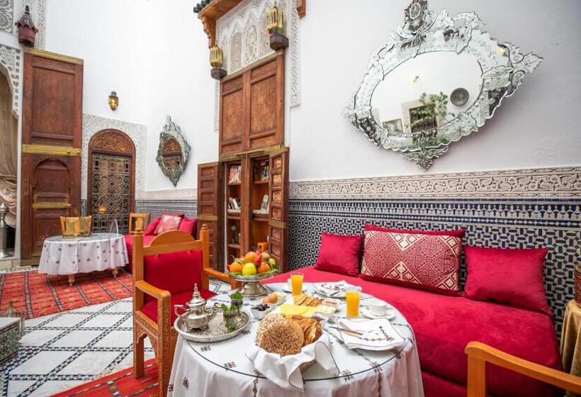 اتاق اکونومی یک تخته, Riad Arabella