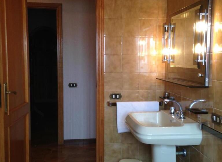 带2个卧室的公寓, B&b Casa Letizia Appartamento Al Piano Terra