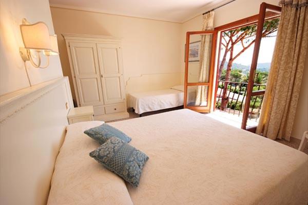 اتاق استاندارد چهار تخته, Villa Capitorsola