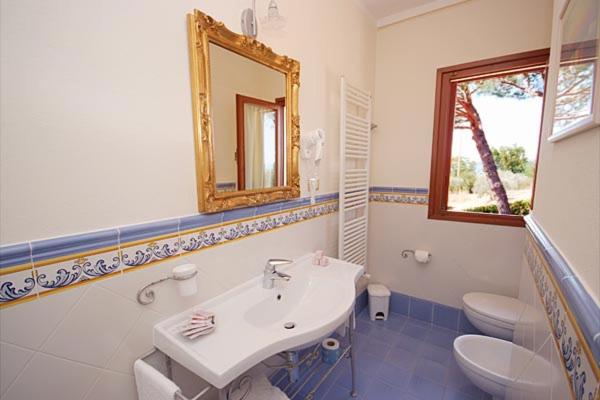 اتاق استاندارد چهار تخته, Villa Capitorsola