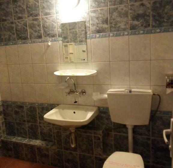 Triple Room Sea View, Doctor S House