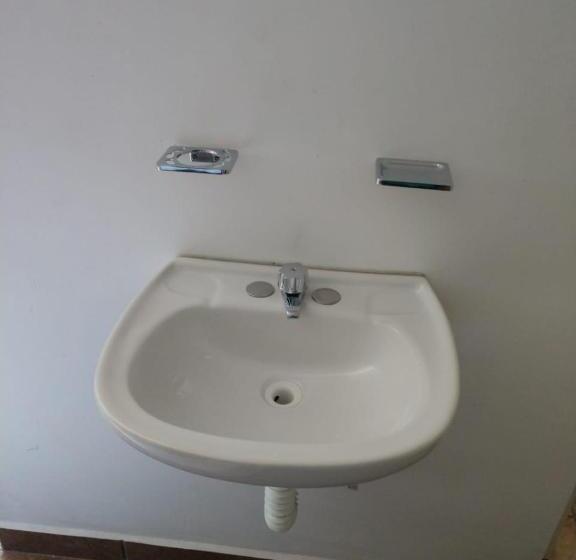 スタンダード４人部屋, Hostal Cristo Rey