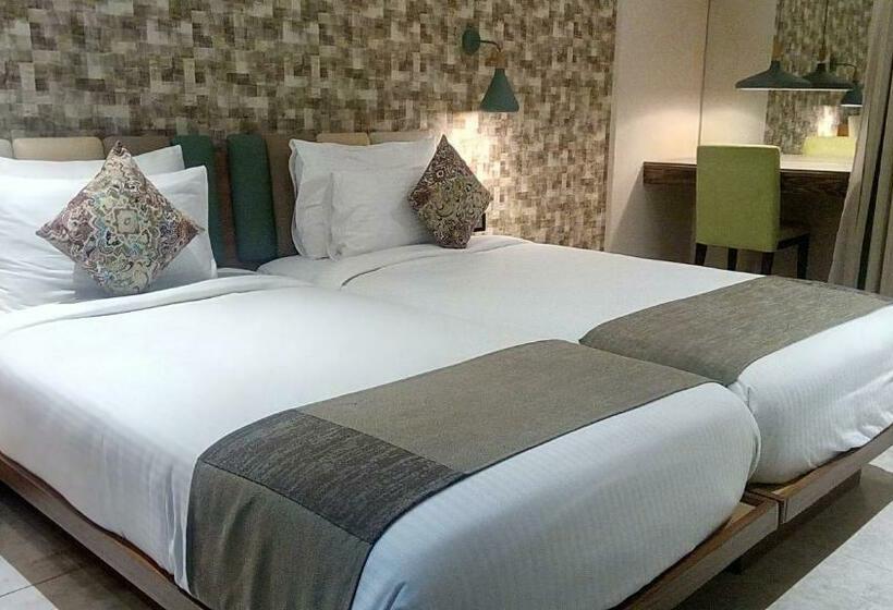 Номер Deluxe, Rs Exclusive Stay & Fine Dine   Near To Akola Junction