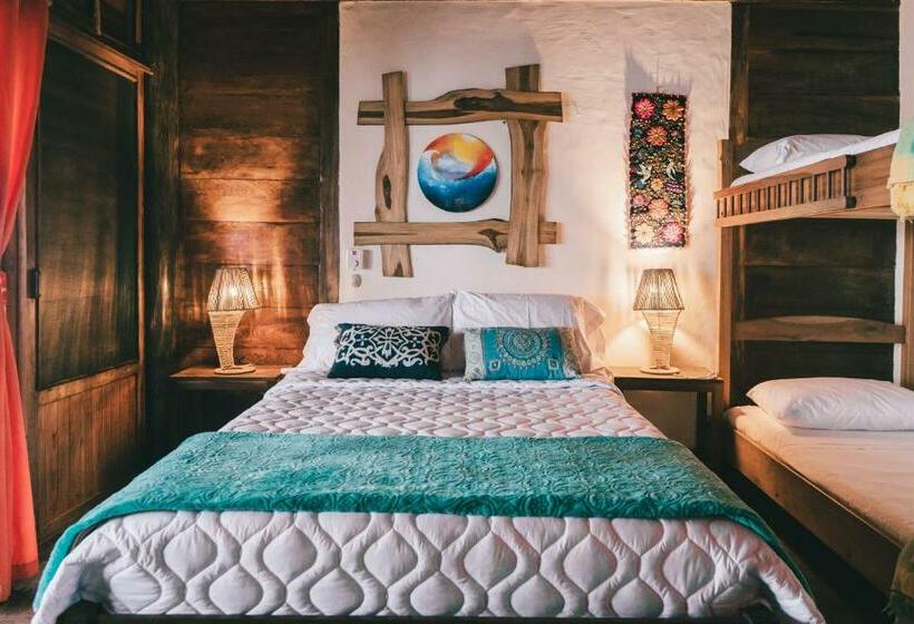 اتاق استاندارد چهار تخته, Cuna Luna Hosteria