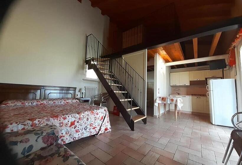 Семейное Студио, Agriturismo Lizzarola