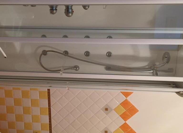 اتاق لوکس, Gr B&b