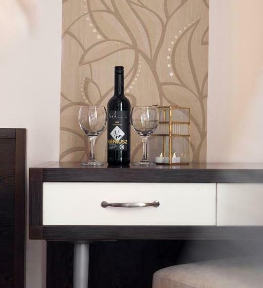 اتاق استاندارد یک نفره, Boutique Hotel Sopianae