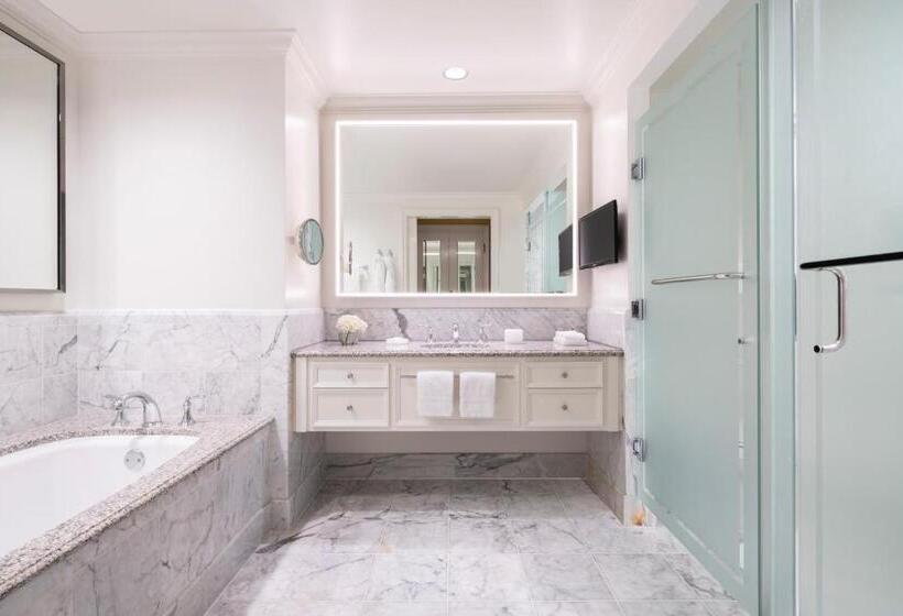 스탠다드 룸 킹사이즈 침대, Four Seasons Hotel Westlake Village
