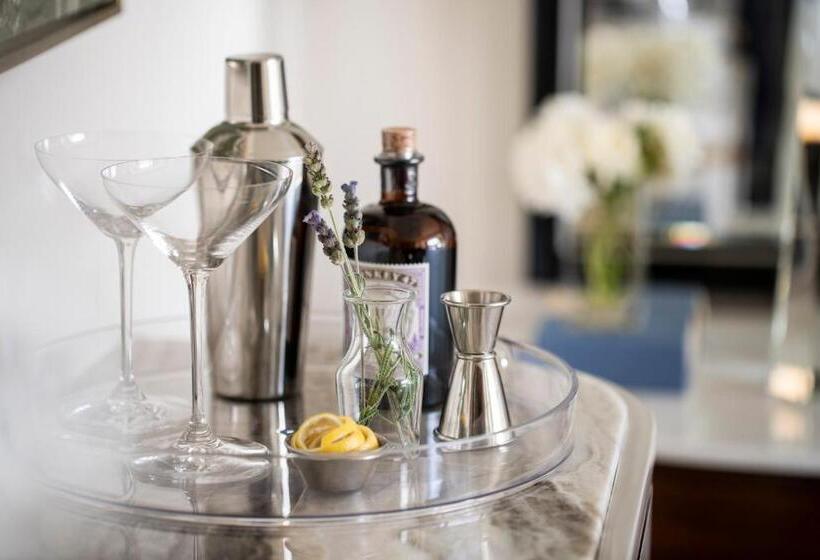 디럭스 전망 룸, Four Seasons Hotel Westlake Village