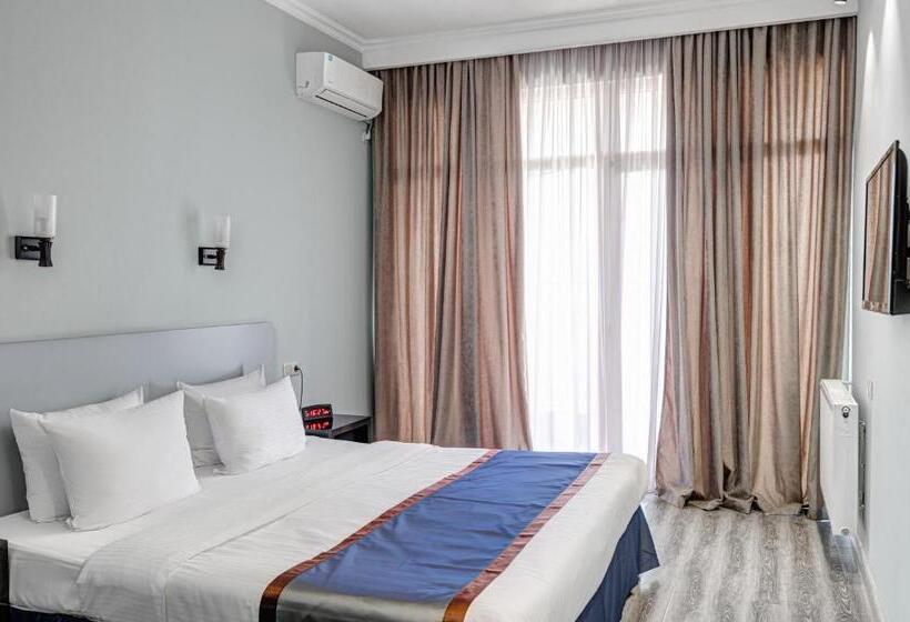 اتاق استاندارد با تخت بزرگ, Best Western Tbilisi Art