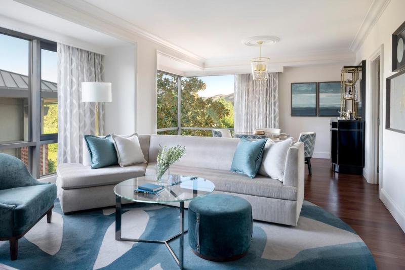 스위트 킹사이즈 침대, Four Seasons Hotel Westlake Village