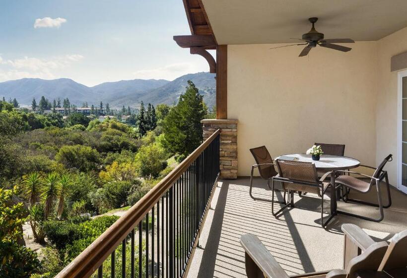 Вилла 2 Спальни, Hyatt Vacation Club At The Welk, San Diego