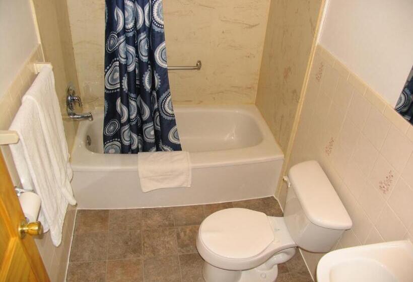 اتاق استاندارد, Seven Oakes Motel