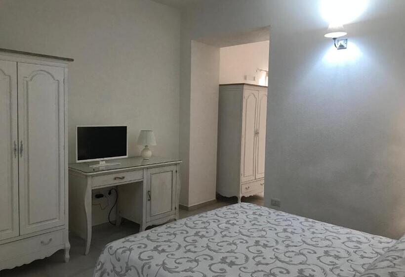 اتاق استاندارد با بالکن, Marmè