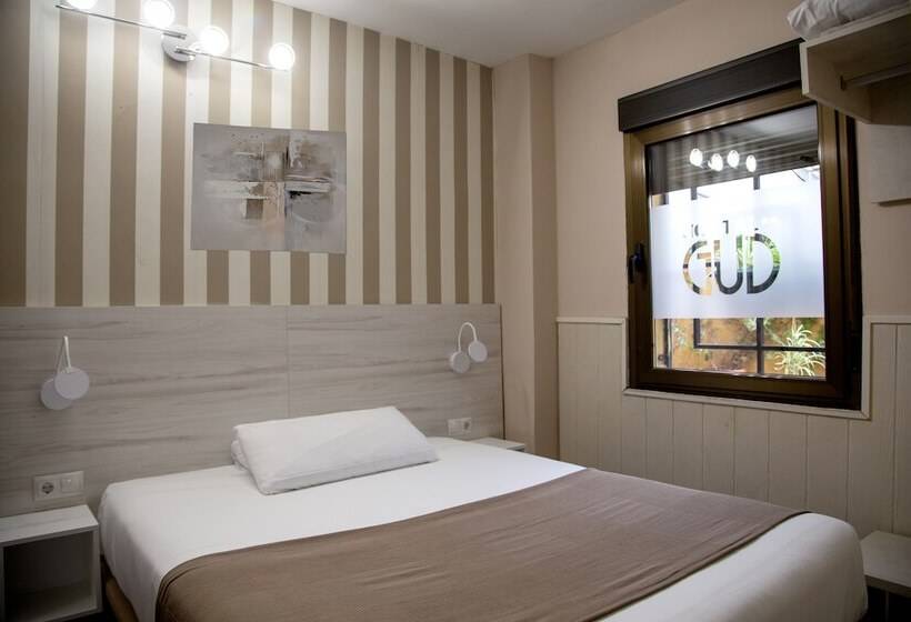 Habitación Estándar, Hostal Gud Salamanca