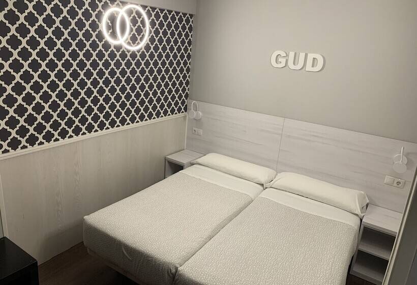 Habitación Estándar, Hostal Gud Salamanca