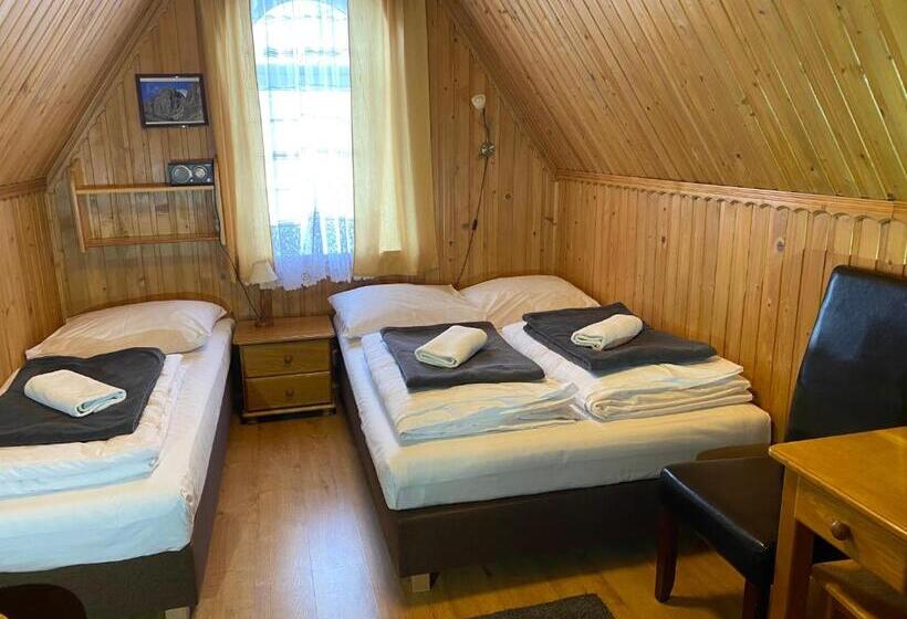 Quarto Triplo Estandar, Rusałka