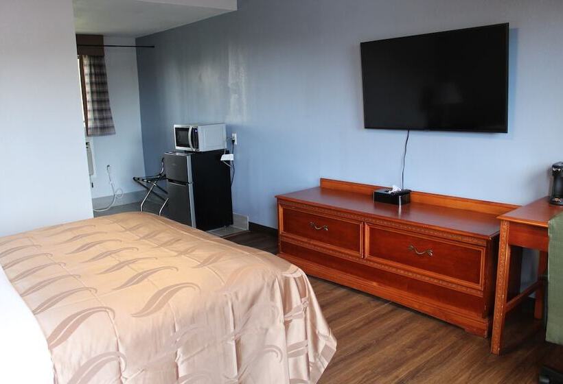 Quarto Estandar Cama Casal, Quality Inn  On The Lake Clarksvilleboydton