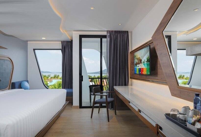Номер Deluxe Кровать Кинг, The Oceanic Sportel Phuket   Sha Extra Plus