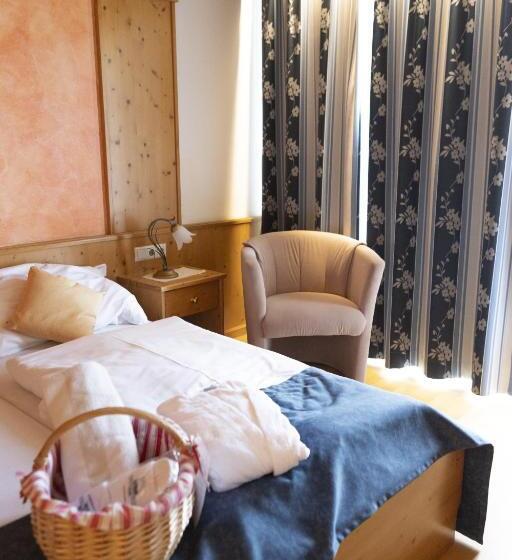 スタンダードシングルルーム, Wellnesshotel Paradiesquelle