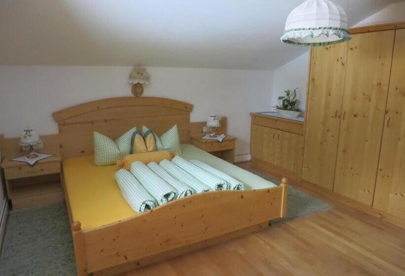 سوییت خانوادگی, Appartement Breitlehn