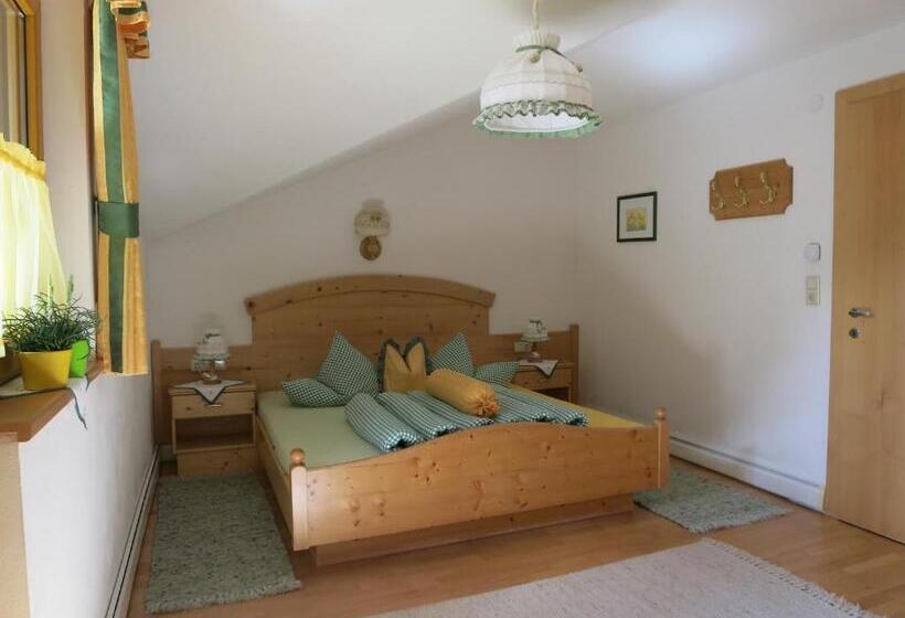 آپارتمان 1 خوابه, Appartement Breitlehn
