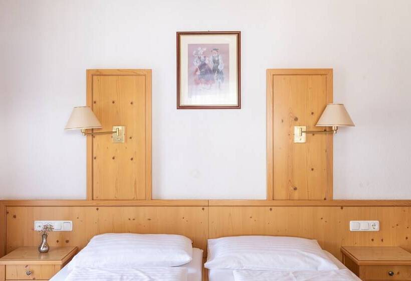 Номер Стандарт, Nassereinerhof
