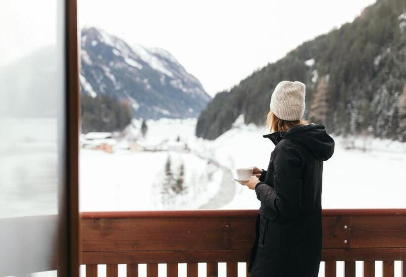 اتاق سوپریور با تخت بزرگ, Weisseespitze