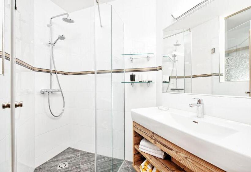 Апартаменты Комфорт 1 Спальня, Wellness Landhaus Parth
