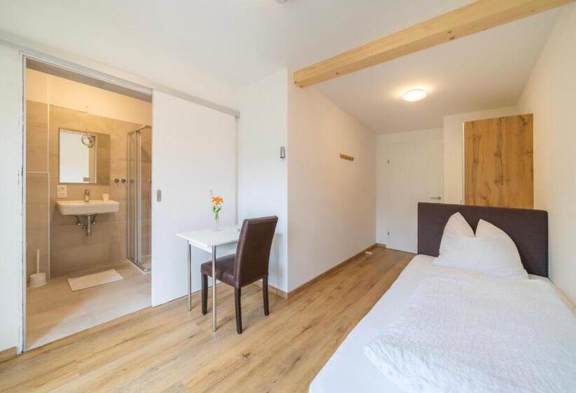 Номер Economy Индивидуальный, Wellness Landhaus Parth