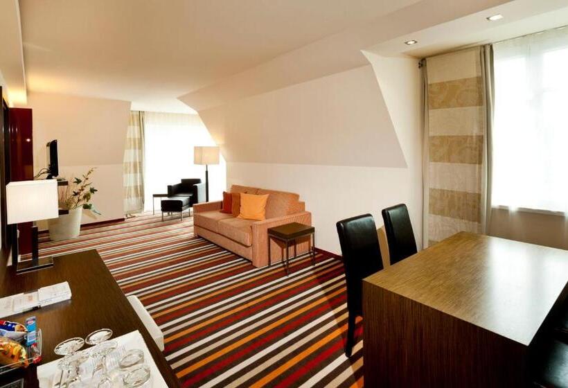 سوییت جونیور با بالکن, Casinohotel Velden