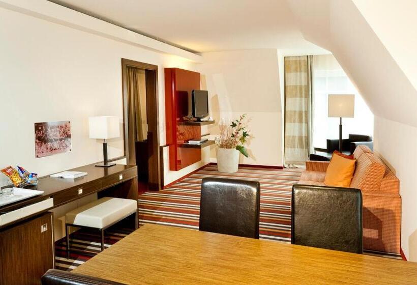 سوییت جونیور با بالکن, Casinohotel Velden
