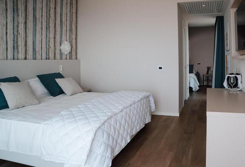 Люкс Deluxe Вид на Море, Galassia Suites & Spa