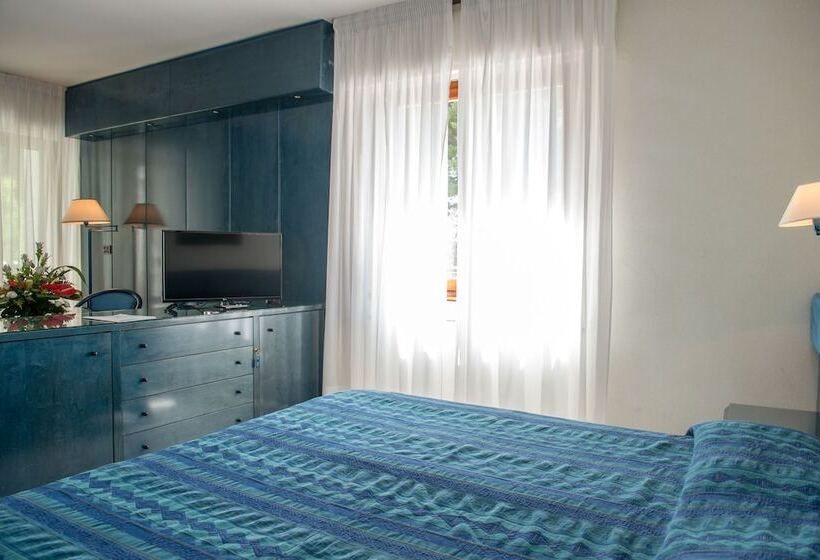 Номер Стандарт, Pizzomunno Vieste Palace