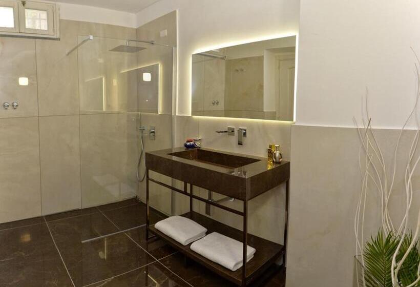 Номер Deluxe, Amalfi Resort
