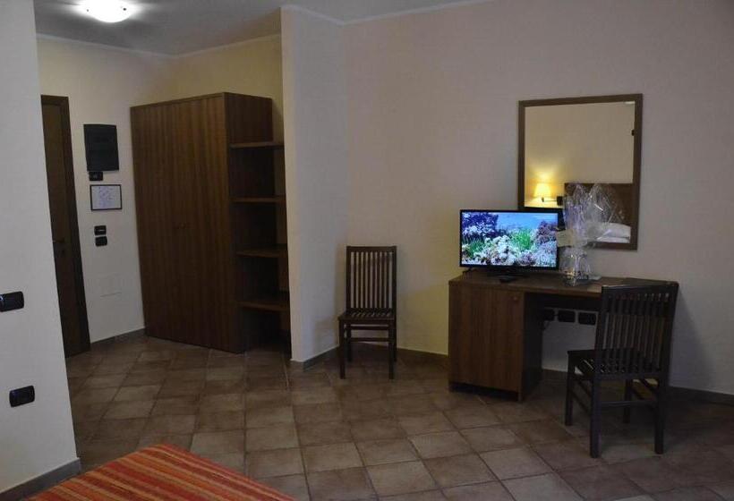 Номер Стандарт с Балконом, Corte Dei Tusci Village Palace