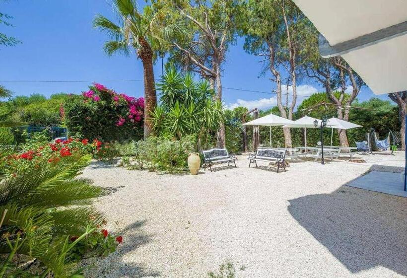 سوییت, Suite House L'isola Che Non C'è